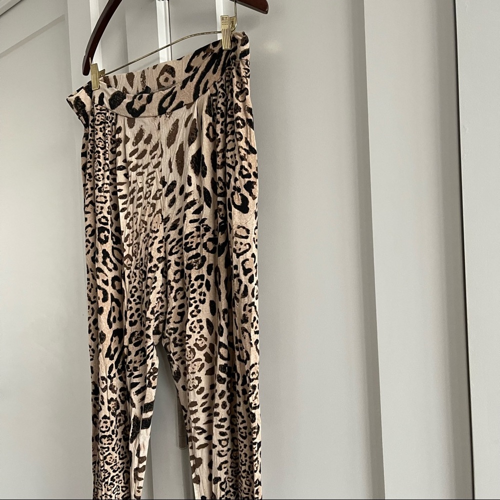 Leopard pull on pants - Picture 3 of 6